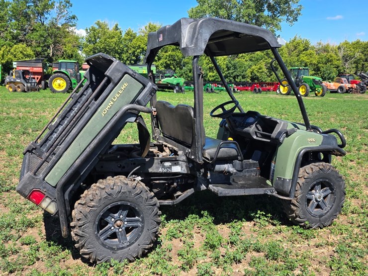 john-deere-gator-image-11