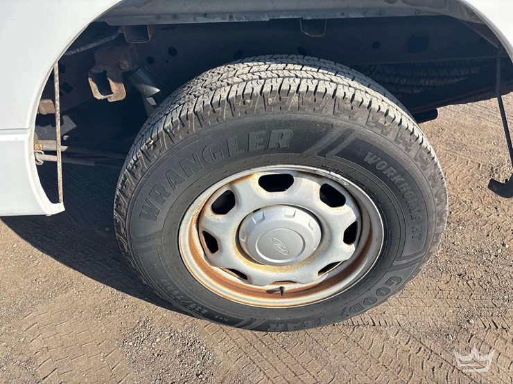 2013-ford-f150-image-17