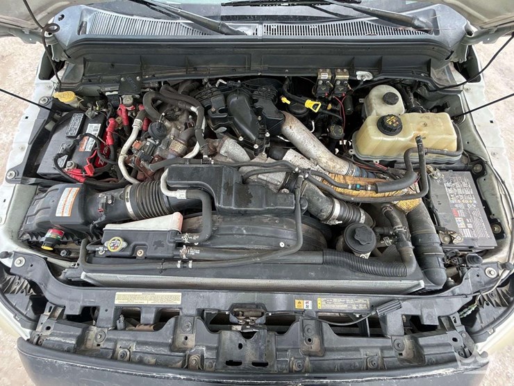 2014-ford-f550-image-5