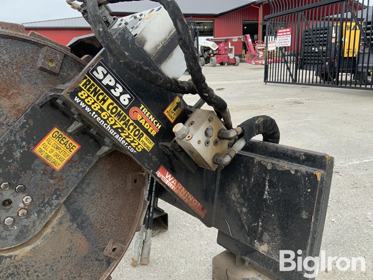 massey-ferguson-730-image-17