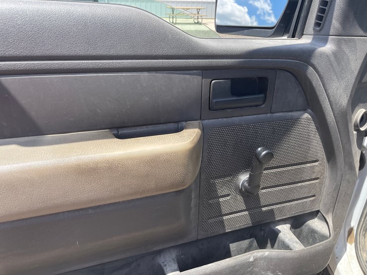2009-ford-f150-xl-image-25