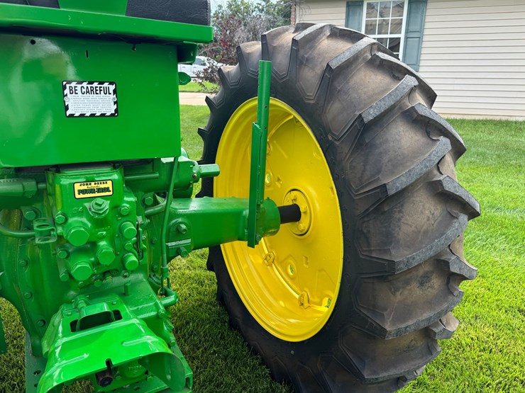 john-deere-70-image-29