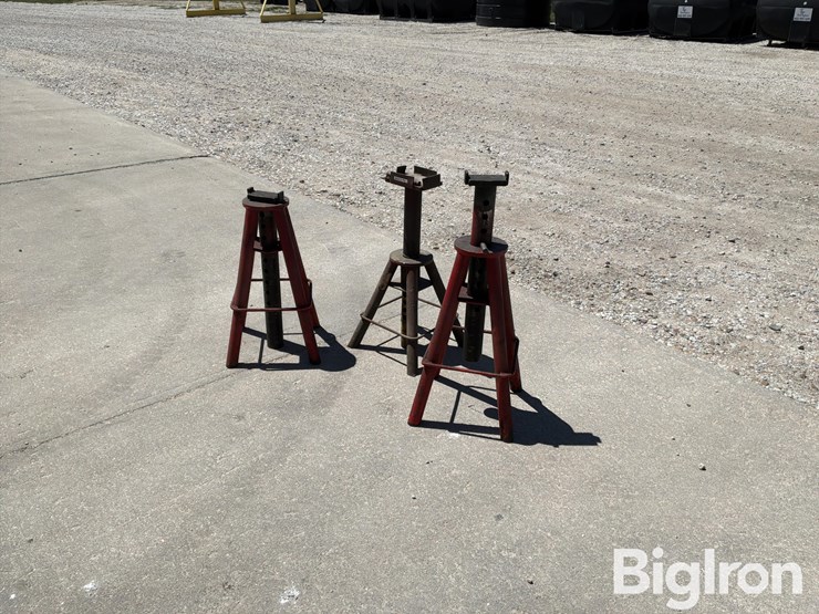 heavy-duty-jack-stands-image-1