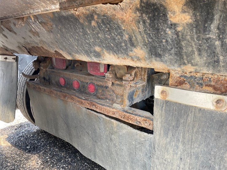 #2872-•-2006-freightliner-quad-axle-dump-truck-(title-in-delay)-image-20