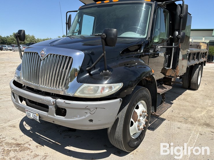 2007-international-durastar-4300-image-11
