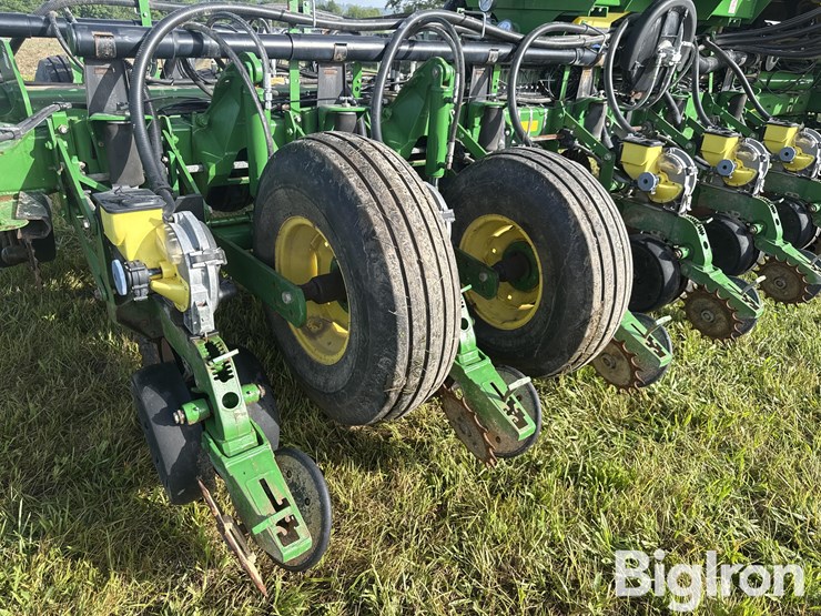 2008-john-deere-1770nt-ccs-image-18