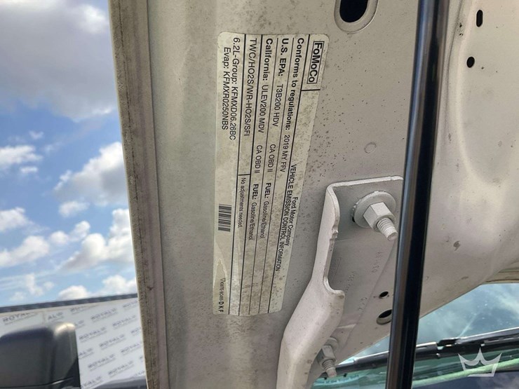 2019-ford-f250-image-10