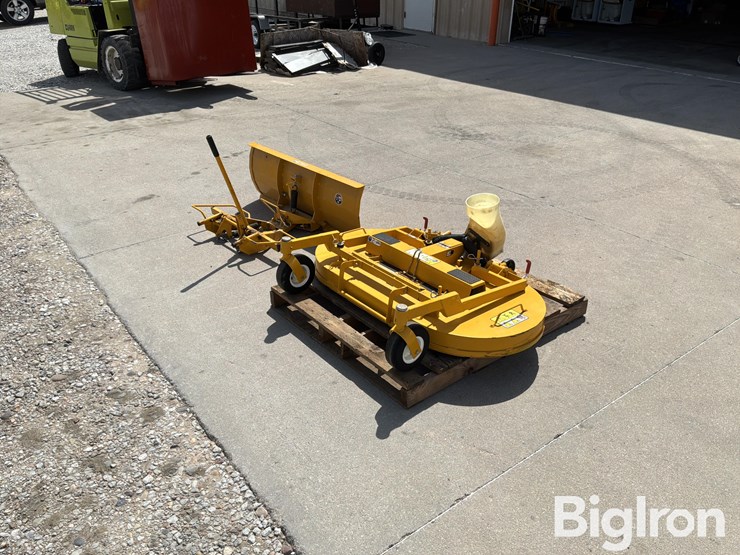 walker-mower-deck-&-snow-blade-image-5