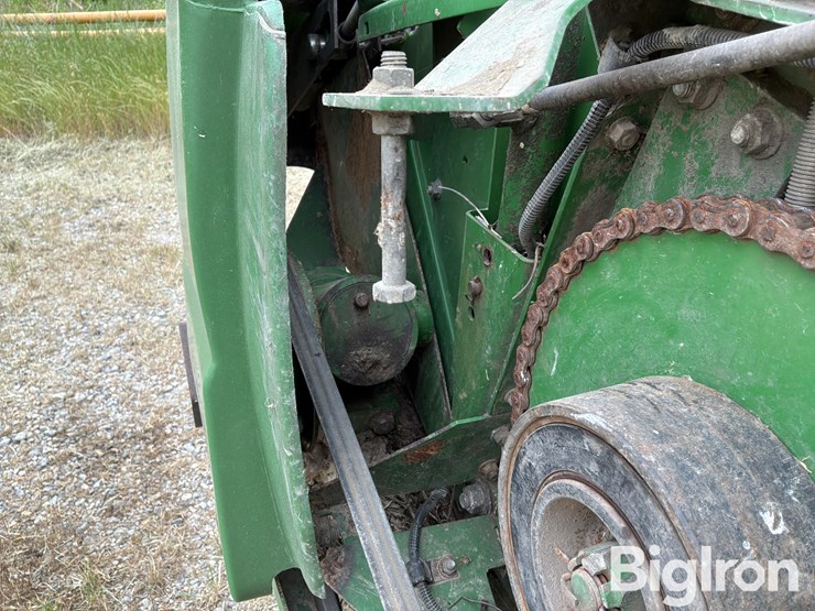 2010-john-deere-630f-image-13