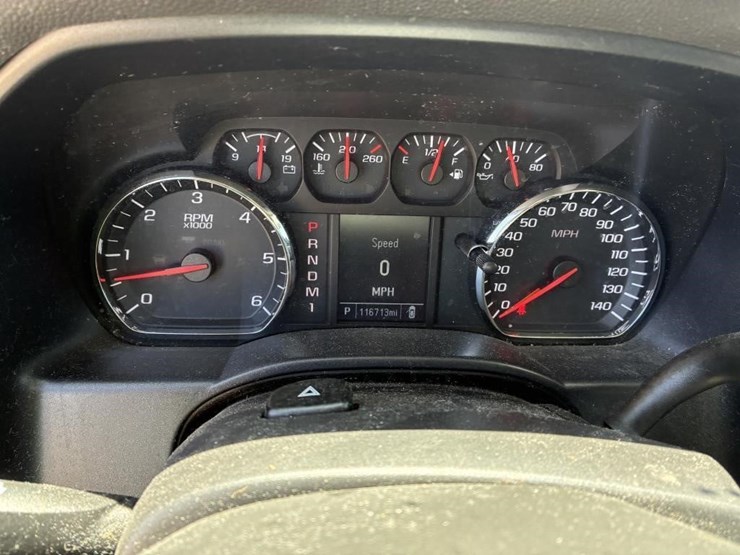 2015-gmc-2500-image-16