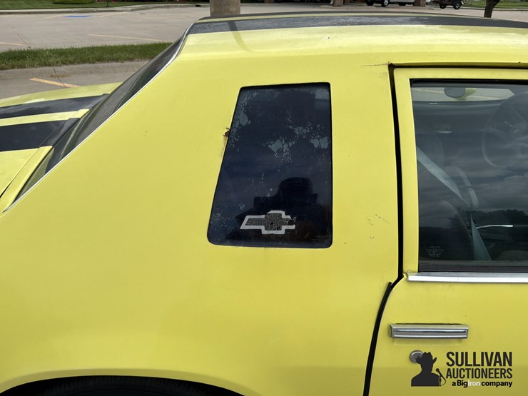 1975-chevrolet-monza-2-door-coupe-image-16