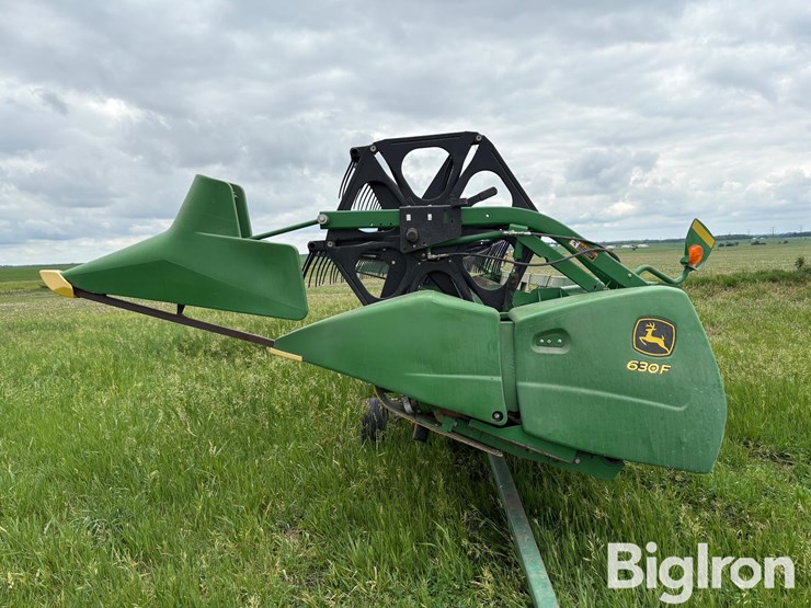 2011-john-deere-630f-image-8