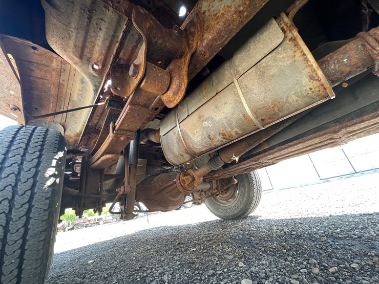 2012-ford-f350-xl-image-28