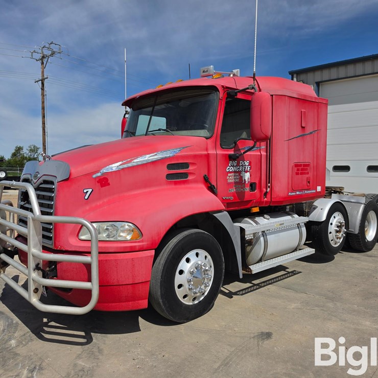 2006 Mack CXN613 Vision Tri/A Truck Tractor