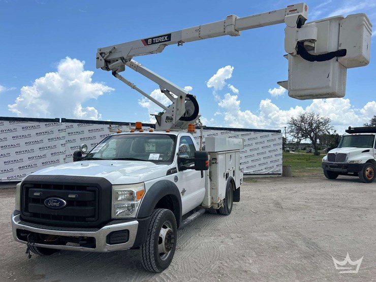 2014-ford-f550-image-2