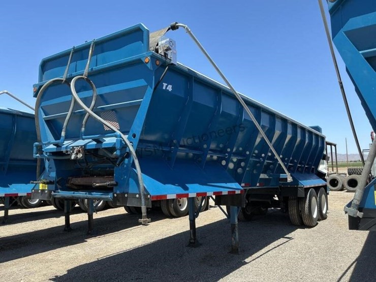 2012-versa-v-bottom-spreader-trailer-image-1