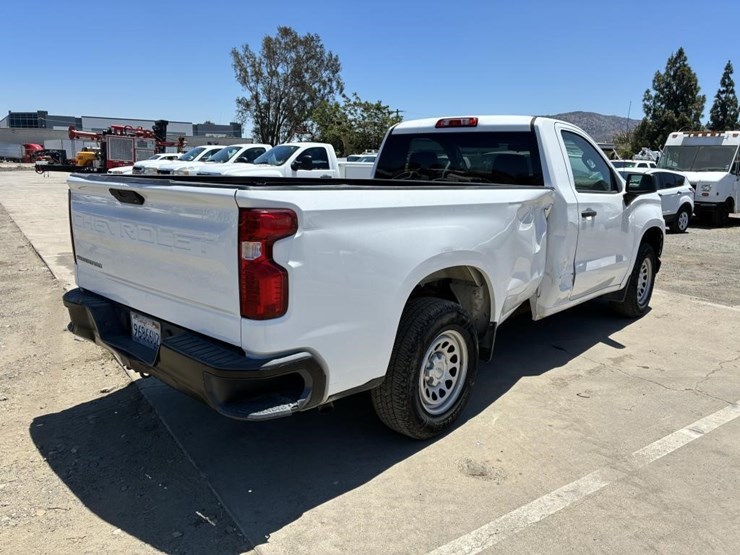 2019-chevrolet-silverado-1500-image-3