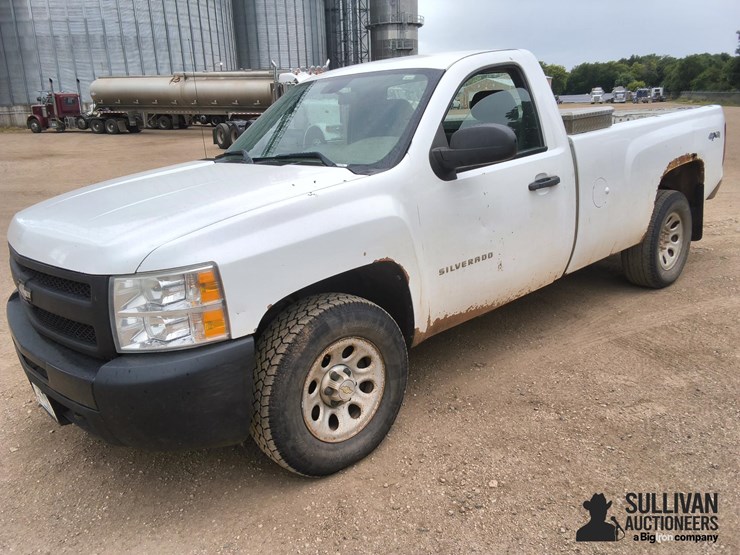 2010-chevrolet-1500-image-1