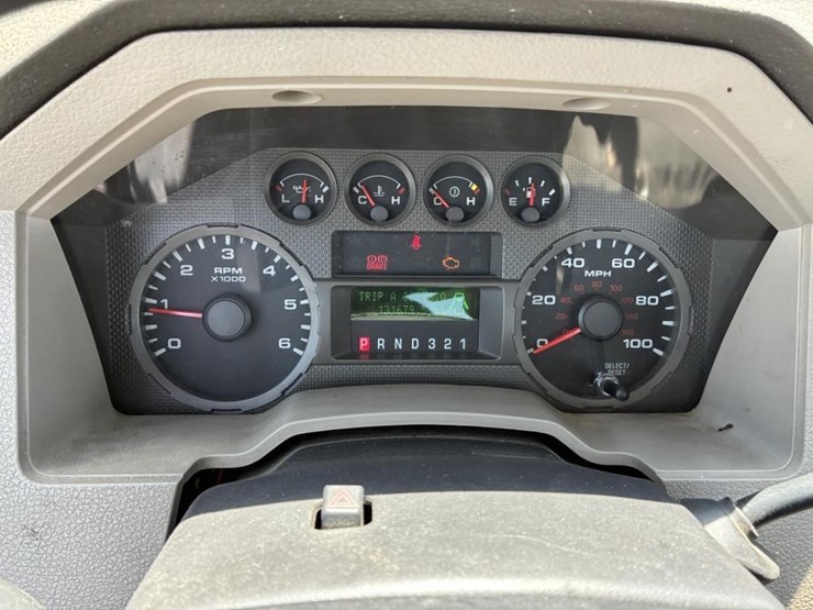 2008-ford-f250-xl-image-15