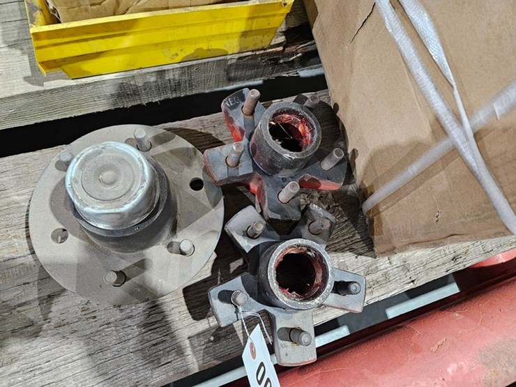 #46-•-3-wheel-hubs-image-3