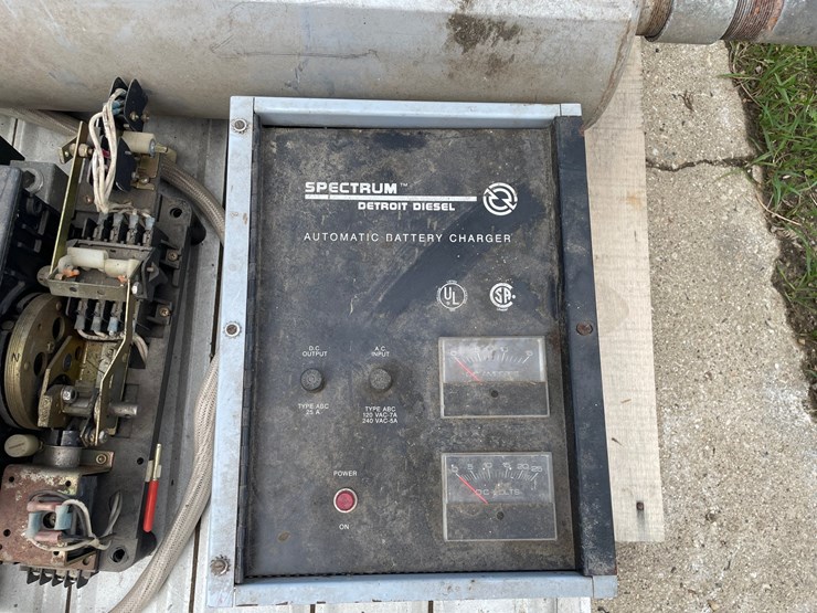 #2896-•-30kw-spectrum-detroit-diesel-generator-image-19