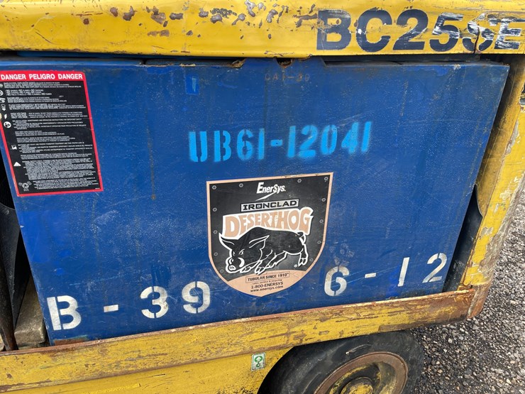 #2949-•-daewoo-electric-forklift-image-15