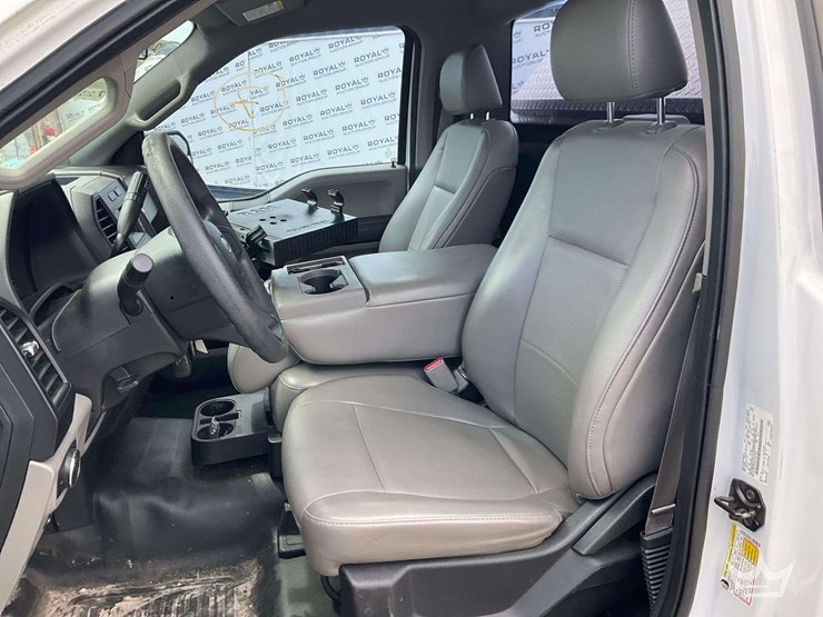 2017-ford-f150-image-17
