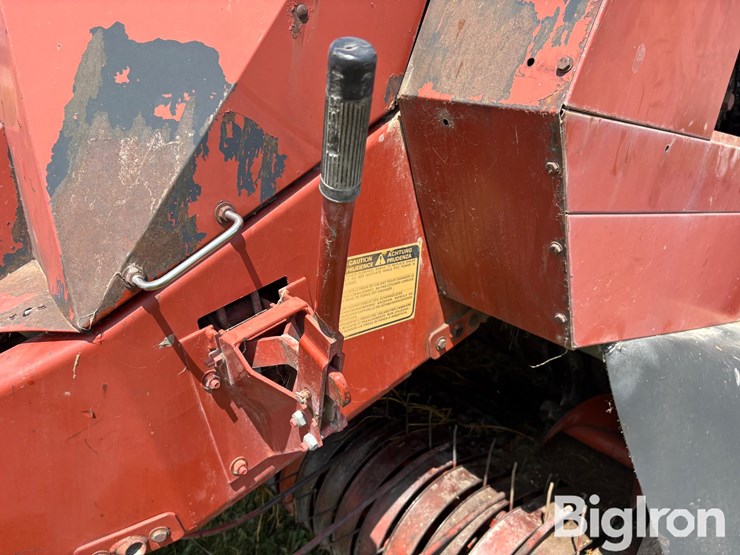 hesston-4700-image-15