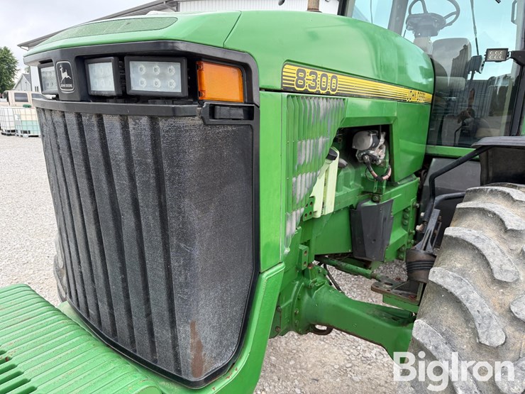 1995-john-deere-8300-image-14