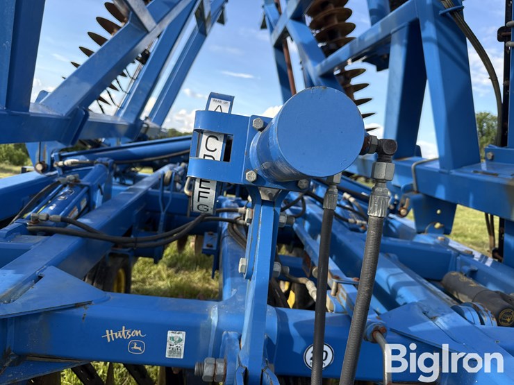 2011-landoll-7431-29-image-13