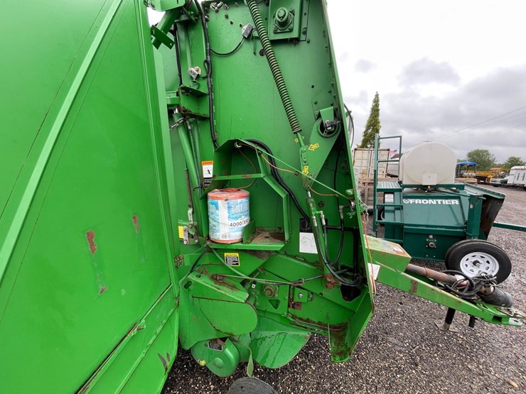 john-deere-566-image-14