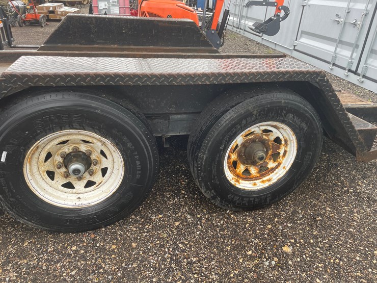 #2852-•-tandem-axle-steel-equipment-trailer-(no-title)-image-9