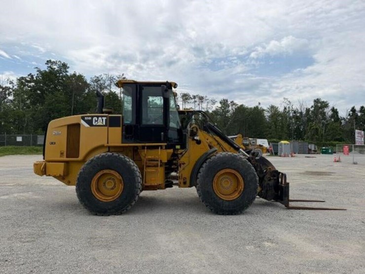 2010-caterpillar-924h-image-2