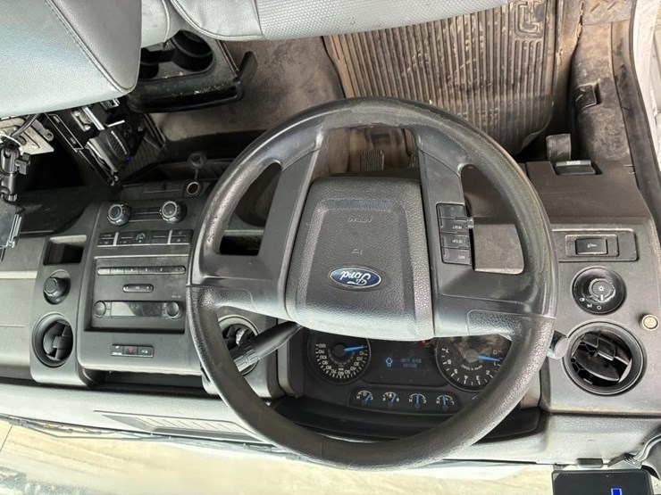 2014-ford-f150-image-14