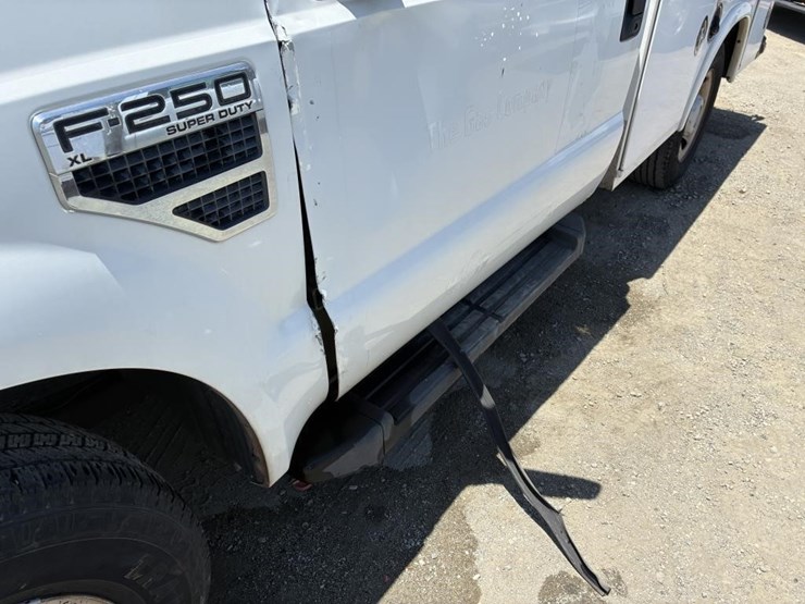 2008-ford-f250-xl-image-19