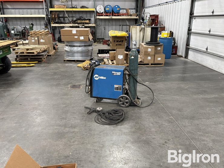 miller-millermatic-252-wire-welder-image-8
