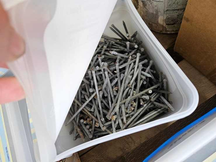 #107-•-pallet-of-assorted-fasteners-image-8