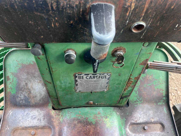 john-deere-4020-image-32