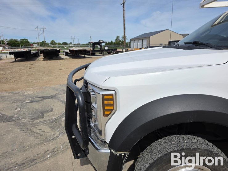 2019-ford-f550-xl-image-14