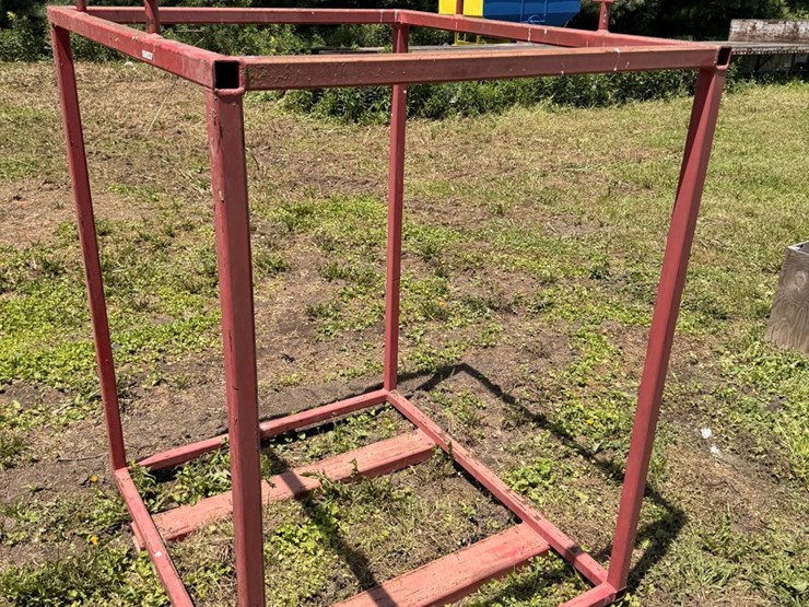 #2113-•-bulk-seed-bag-stand-image-1