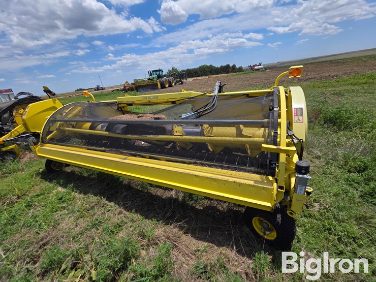 2019-john-deere-659-image-1