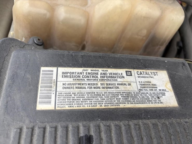 2007-gmc-3500hd-image-10