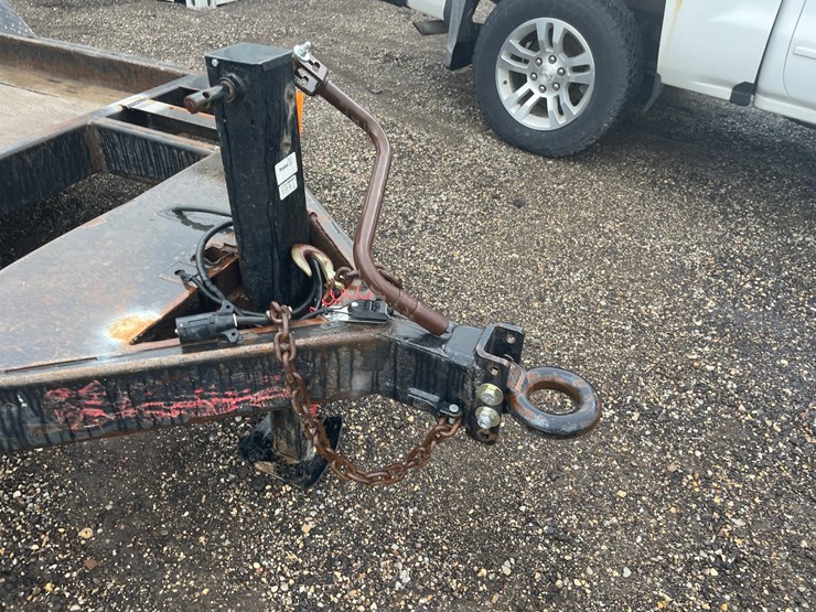 #2852-•-tandem-axle-steel-equipment-trailer-(no-title)-image-16