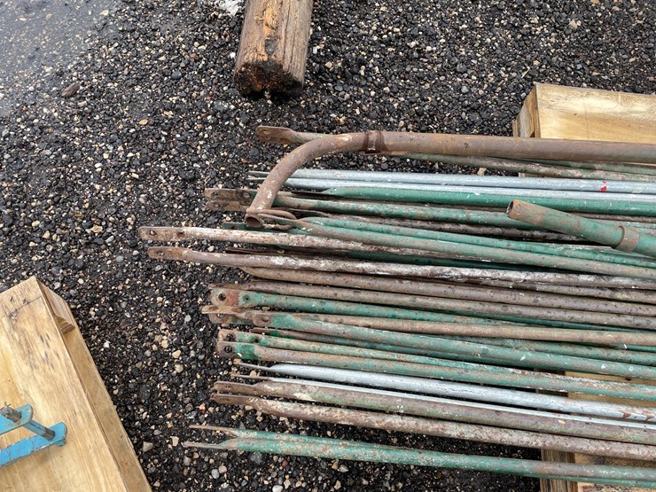 #2837-•-(2)-pallets-of-scaffolding-image-13