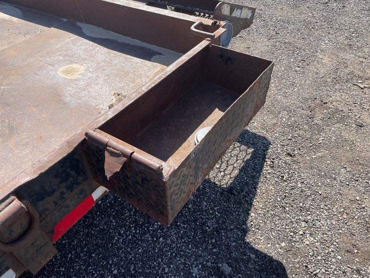 #2097-•-1999-olympic-tandem-axle-equipment-trailer-(has-wi-title)-image-23