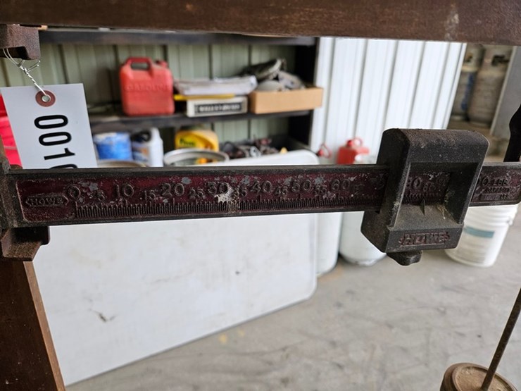 #105-•-howe-rolling-balance-scale-image-6