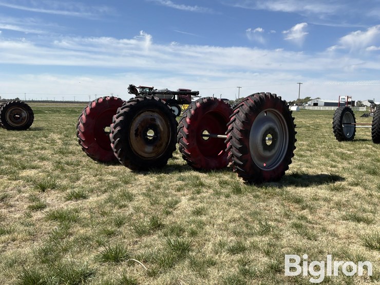miller-sprayer-wheels-&-380/90r46-tires-image-5
