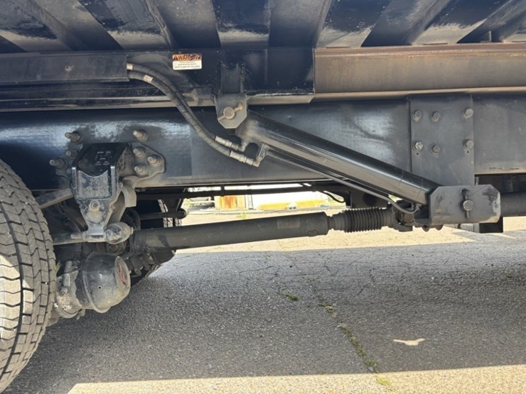 2017-ford-f650-sd-image-18