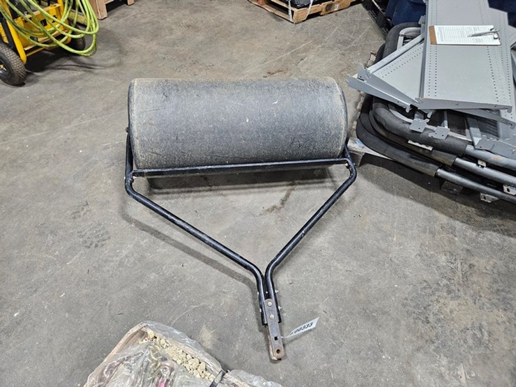 #333-•-40"-pull-behind-lawn-roller-image-8