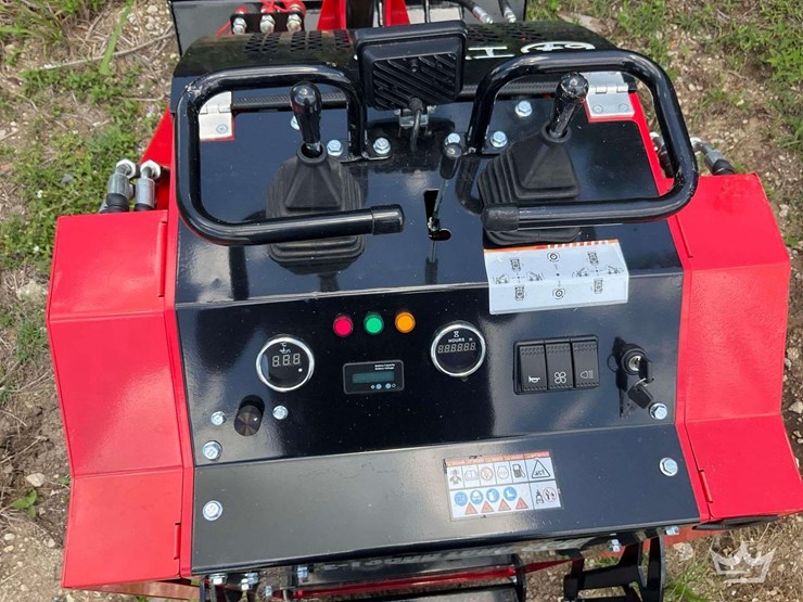 2025-e-t360d-electric-mini-stand-on-track-loader-skid-steer-image-5